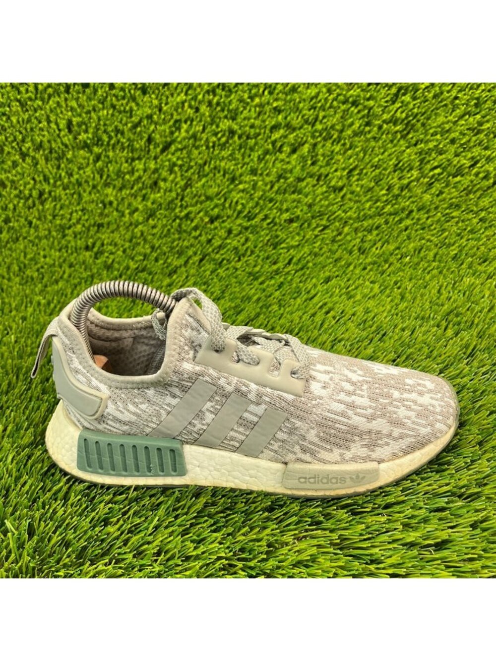 Adidas NMD R1 Mens Size 5.5 Green White Athletic Running Walking Shoes Sneakers